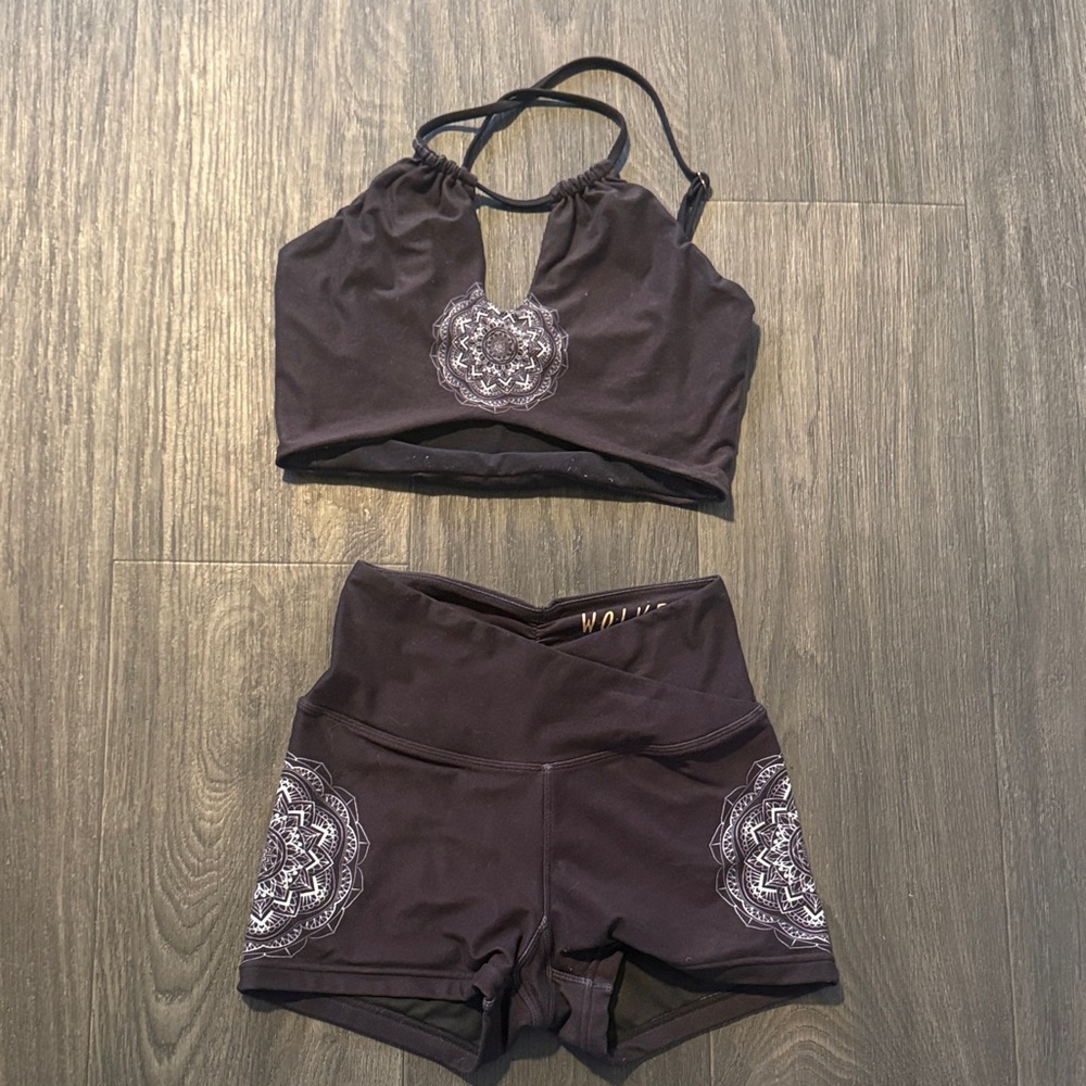Wolven Threads Mandala Racerback Crop Top Bra and Short Yoga Set Size XS